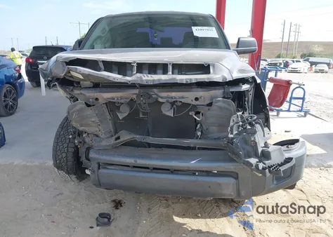 2014 Toyota Tundra Sr 4.6L V8 z USA, uszkodzony, nr VIN 5TFRM5F19EX080972